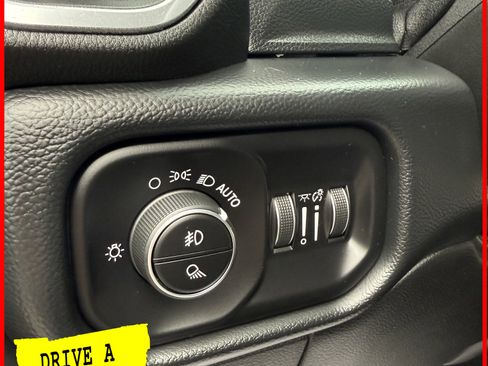 Used 2019 RAM 3500 Laramie image 20