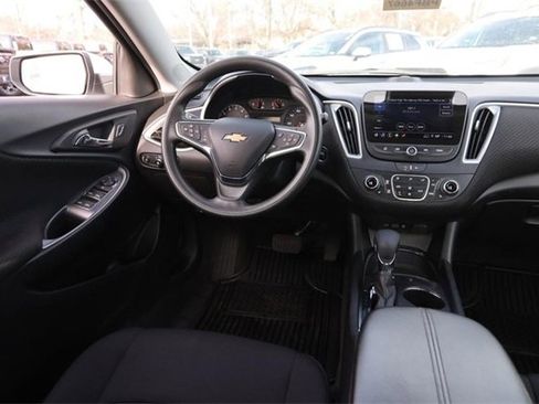 Used 2024 Chevrolet Malibu LT image 20
