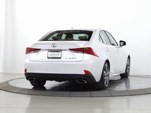 Used 2018 Lexus IS 300 AWD w/ Premium Package image 9