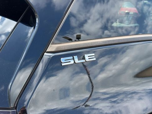 Used 2018 GMC Terrain SLE w/ Driver Convenience Package AWD/4WD image 13