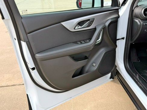 New 2026 Chevrolet Blazer LT image 12