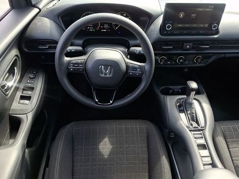 Certified 2023 Honda HR-V LX image 11