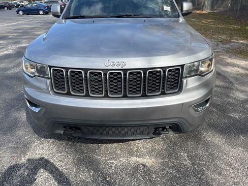 Used 2020 Jeep Grand Cherokee Laredo image 11