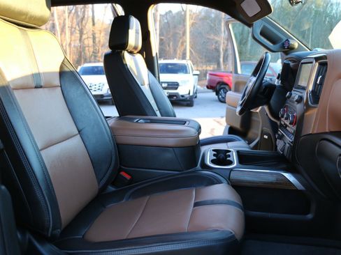 Used 2022 Chevrolet Silverado 3500 High Country w/ Z71 Off-Road Package image 32