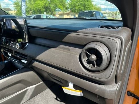 New 2026 Chevrolet Colorado W/T w/ WT Custom Package AWD/4WD image 27