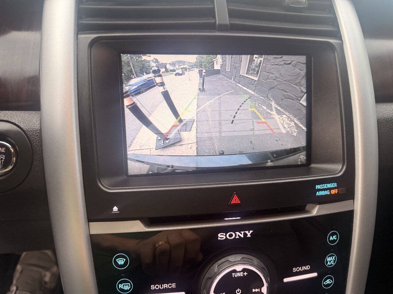 Used 2013 Ford Edge Limited AWD/4WD image 19