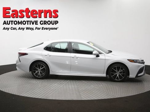 Used 2024 Toyota Camry SE w/ Cold Weather Package FWD image 44