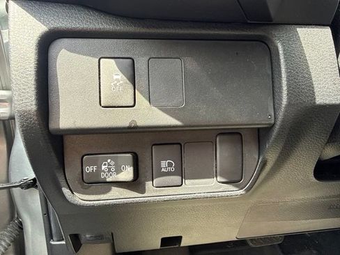 Used 2023 Toyota Tacoma SR AWD/4WD image 18