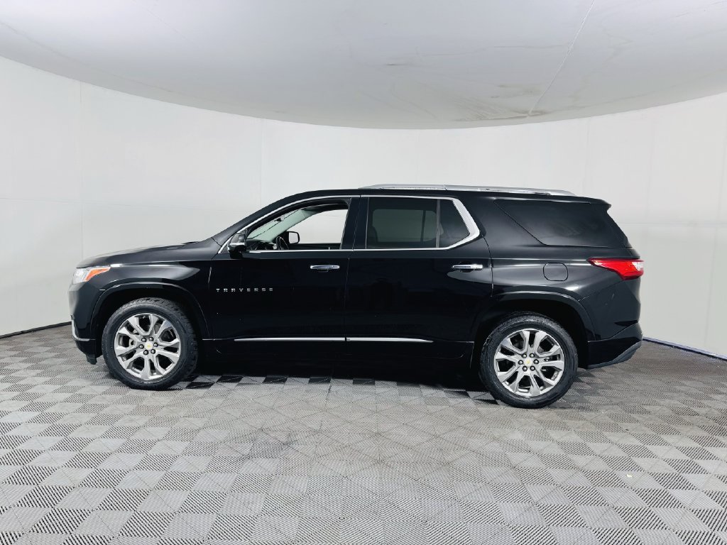 Used 2019 Chevrolet Traverse Premier w/ Driver Confidence II Package FWD image 5