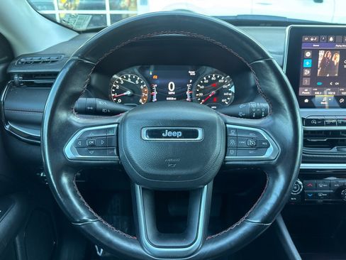 Used 2022 Jeep Compass Trailhawk w/ Trailhawk Convenience Group image 15