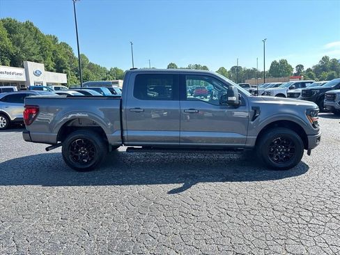 Used 2025 Ford F150 XLT w/ Equipment Group 302A MID AWD/4WD image 9