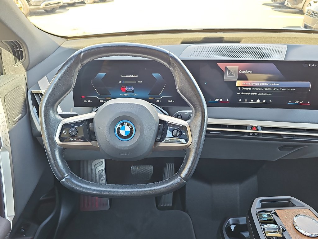 Used 2024 BMW iX xDrive50 w/ Convenience Package AWD/4WD image 13