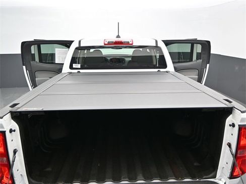 Used 2022 Chevrolet Colorado W/T image 15