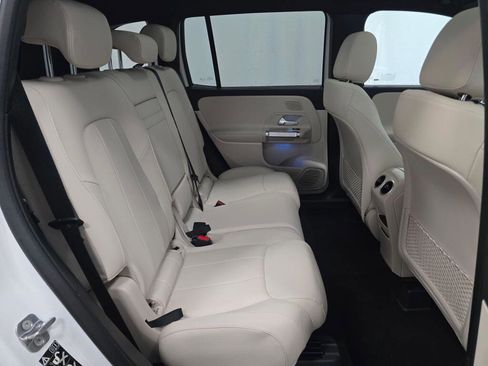 New 2026 Mercedes-Benz GLB 250 4MATIC image 23