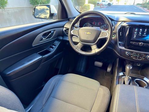 Used 2018 Chevrolet Traverse LT w/ LPO, Black Accent Package image 24