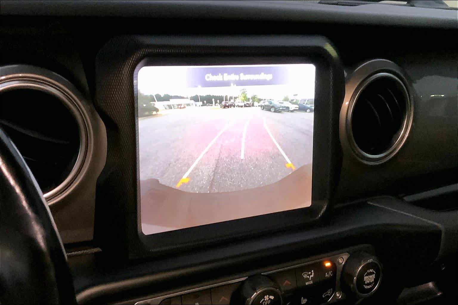 Used 2020 Jeep Gladiator Overland AWD/4WD image 26