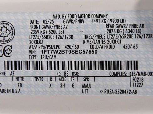 Used 2025 Ford F250 Platinum w/ FX4 Off-Road Package image 16