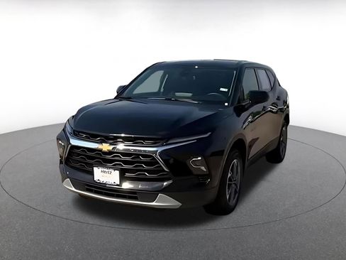 Used 2025 Chevrolet Blazer LT FWD image 7