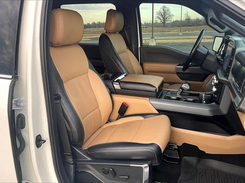 Used 2022 Ford F150 Lariat w/ Max Trailer Tow Package image 8