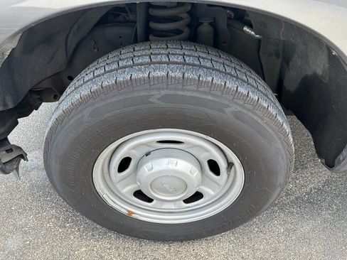 Used 2011 Ford F250 XL RWD image 27