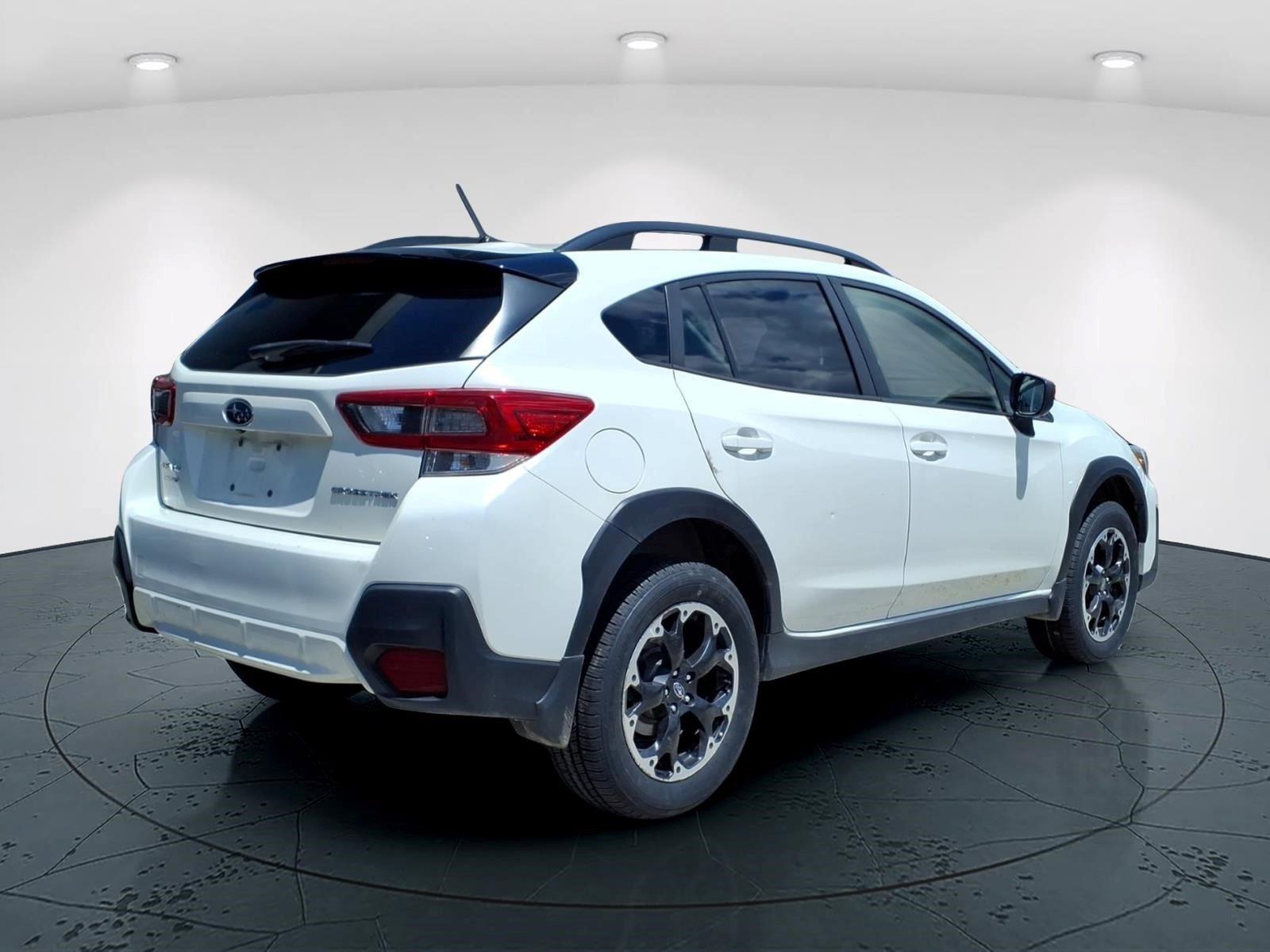 Used 2023 Subaru Crosstrek 2.0i AWD/4WD image 3