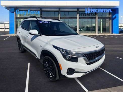 Used 2023 Kia Seltos Nightfall Edition image 1
