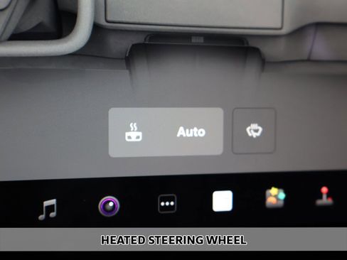 Used 2022 Tesla Model S image 8