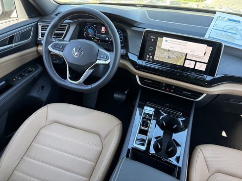 New 2026 Volkswagen Atlas Cross Sport SEL image 11