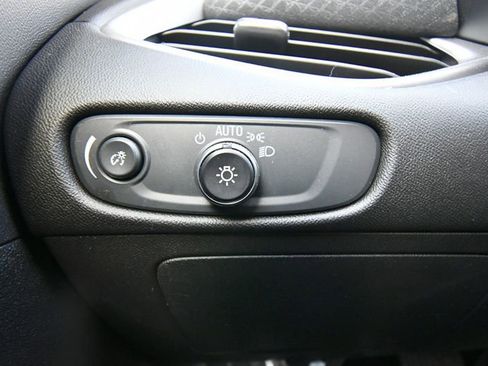 Used 2025 Chevrolet Malibu LT FWD image 21
