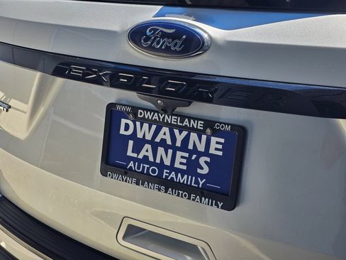 Used 2018 Ford Explorer Sport w/ Equipment Group 401A AWD/4WD image 12
