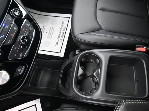 New 2026 Chrysler Voyager LX image 21