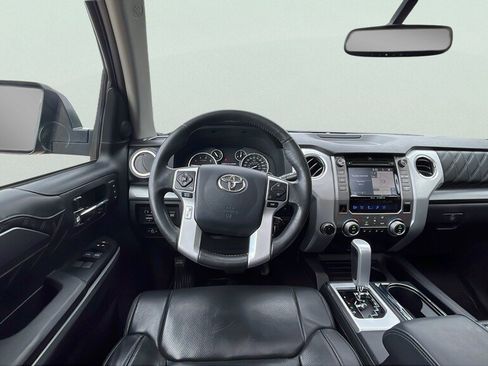 Used 2017 Toyota Tundra Platinum AWD/4WD image 5