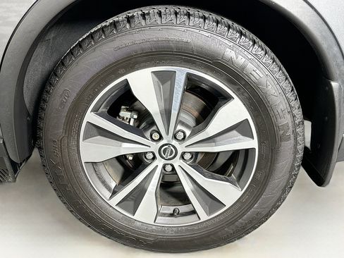 Used 2022 Nissan Murano SV image 11