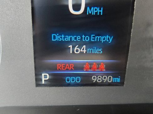 Used 2025 Toyota Corolla SE FWD image 24