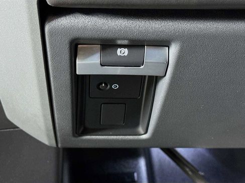 Used 2024 Land Rover Defender 130 X image 10