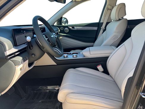 New 2026 Genesis GV80 2.5T Prestige AWD/4WD image 9