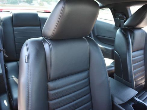 Used 2006 Ford Mustang GT image 20