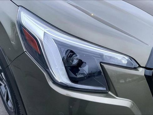 Used 2023 Subaru Forester Touring image 28