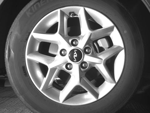 Used 2025 Kia Soul LX w/ LX Technology Package image 13