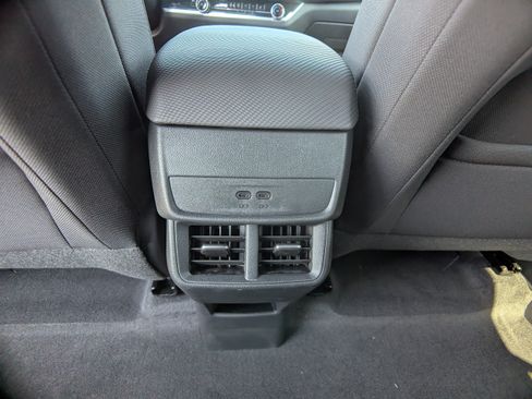 New 2026 Chevrolet Equinox LT FWD image 13