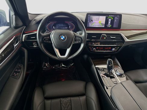 Used 2023 BMW 530i w/ Premium Package RWD image 17