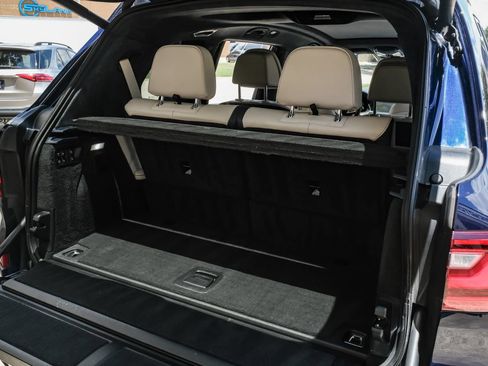 Used 2021 BMW X7 xDrive40i w/ M Sport Package AWD/4WD image 55