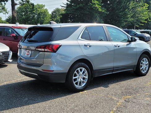 Used 2024 Chevrolet Equinox LT AWD/4WD image 9