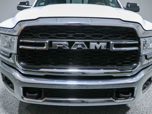 Used 2022 RAM 2500 Tradesman AWD/4WD image 5