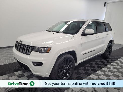 Used 2022 Jeep Grand Cherokee Laredo X AWD/4WD image 1