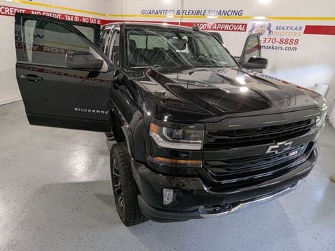 Used 2018 Chevrolet Silverado 1500 LT w/ All Star Edition image 9