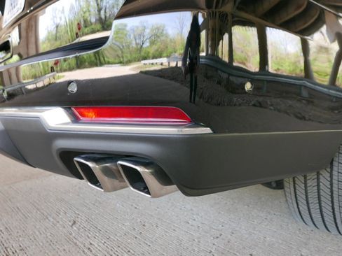 Used 2025 Chevrolet Suburban High Country AWD/4WD image 57