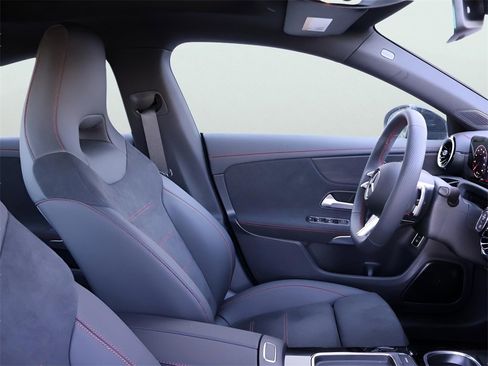 New 2026 Mercedes-Benz CLA 250 4MATIC image 10