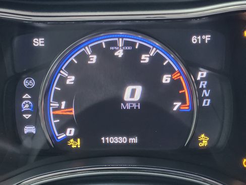 Used 2017 Jeep Grand Cherokee SRT image 12