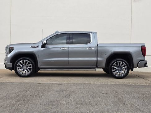 Used 2024 GMC Sierra 1500 Denali AWD/4WD image 2